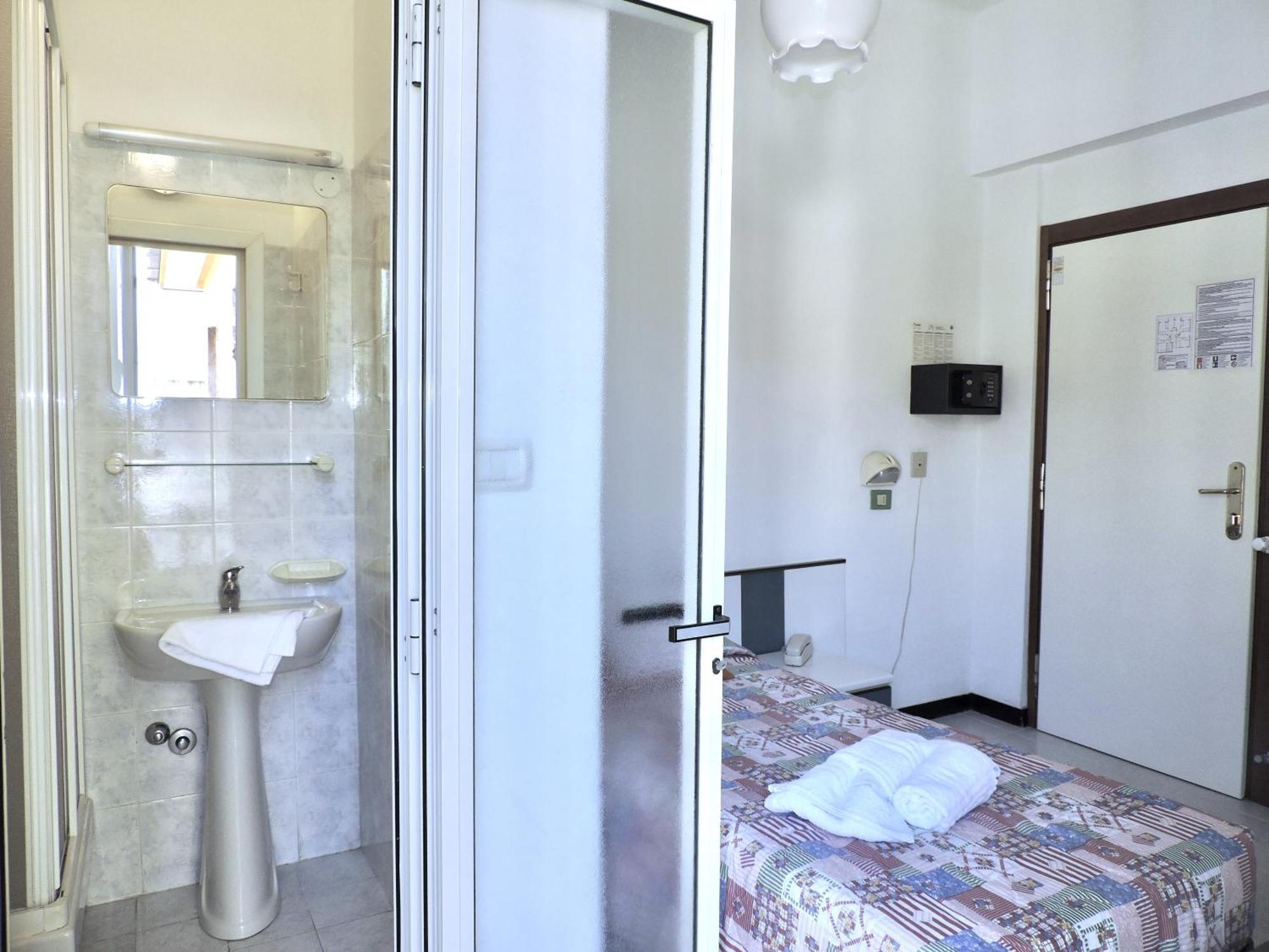 פינאלה ליגורה Hotel Villa Chiara מראה חיצוני תמונה